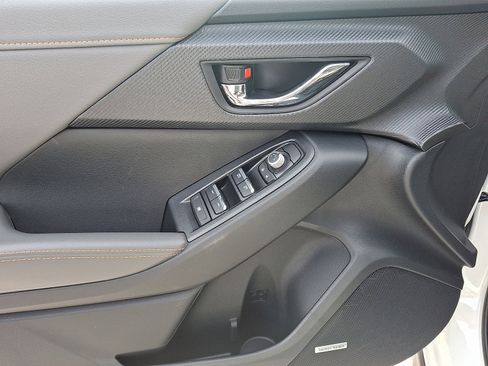 New 2025 Subaru Crosstrek 2.5i Limited image 8