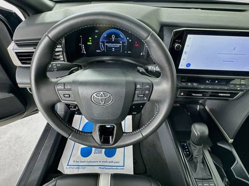 Used 2025 Toyota Camry SE w/ Multimedia Upgrade Package FWD image 13