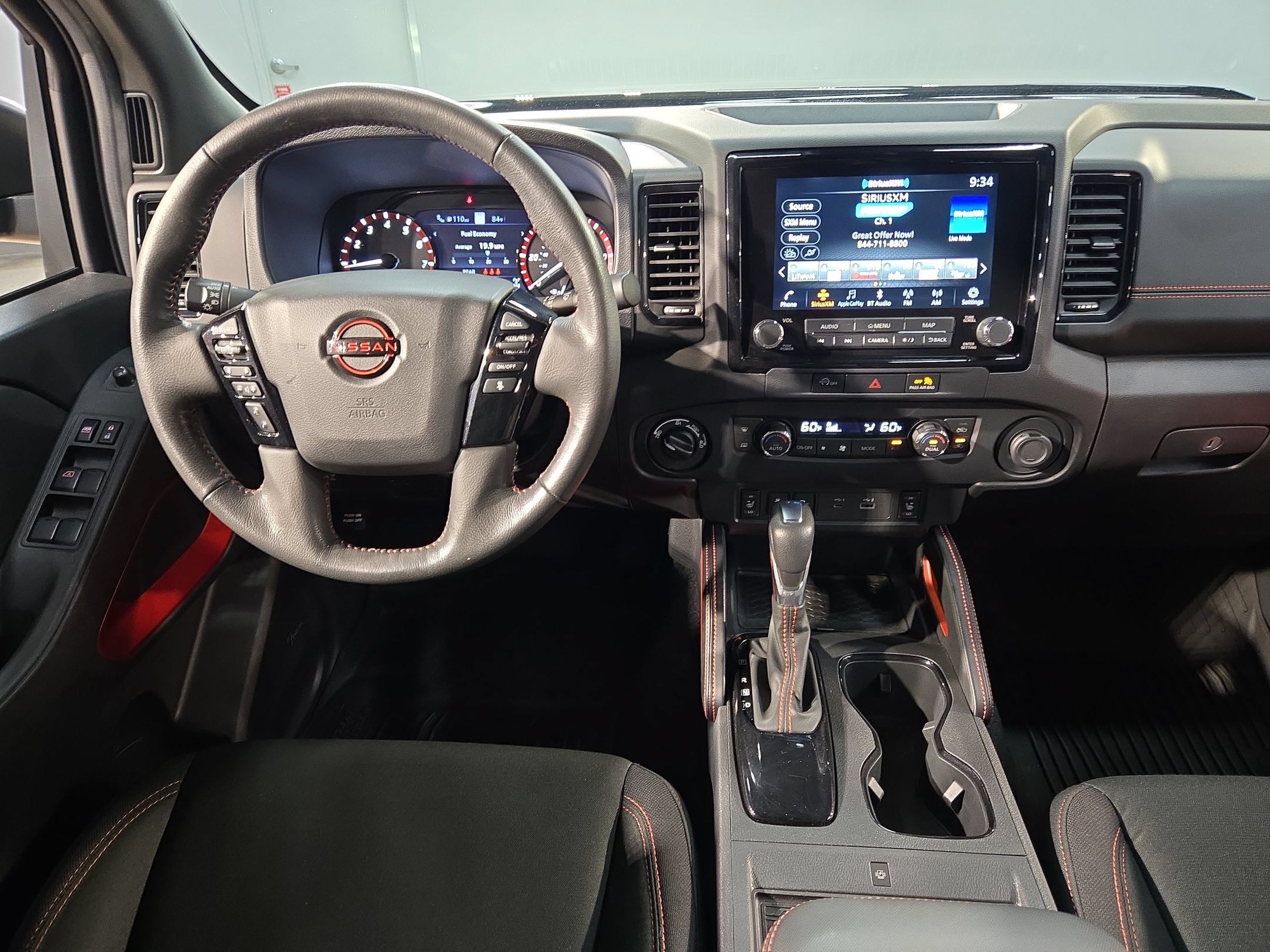 Used 2023 Nissan Frontier PRO-4X w/ Pro Convenience Package AWD/4WD image 9