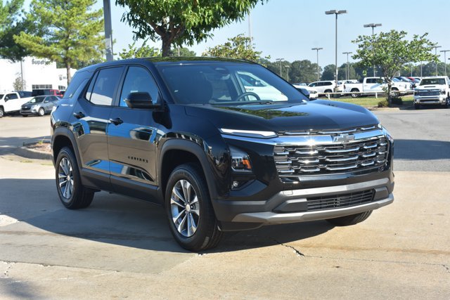 New 2027 Chevrolet Equinox LT w/ Safety and Technology Package FWD image 3
