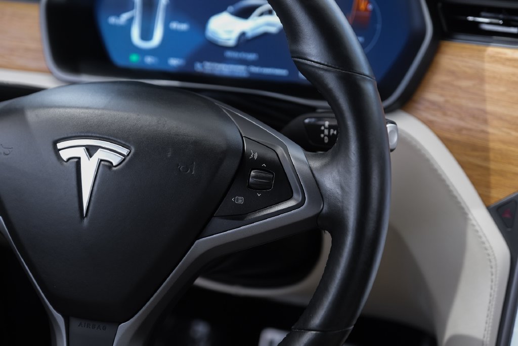 Used 2020 Tesla Model S Long Range Plus AWD/4WD image 15