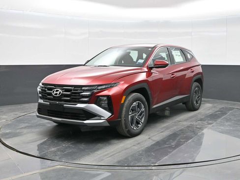 New 2026 Hyundai Tucson Blue SE image 1