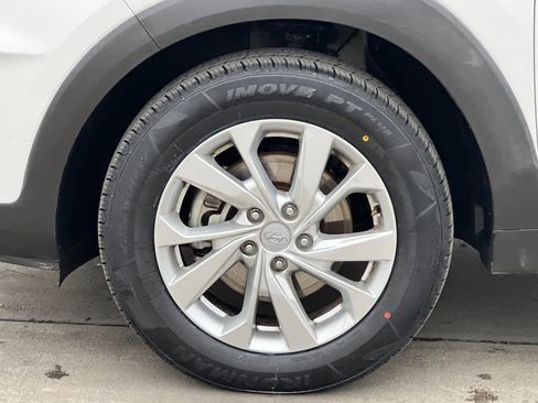 Used 2020 Hyundai Tucson SE image 25