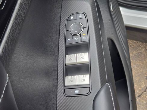 New 2026 Mitsubishi Outlander SE image 18