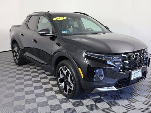 Used 2024 Hyundai Santa Cruz Limited AWD/4WD image 1