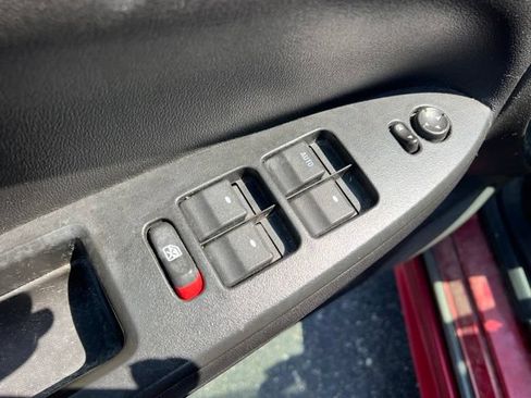 Used 2013 Chevrolet Impala LTZ FWD image 23