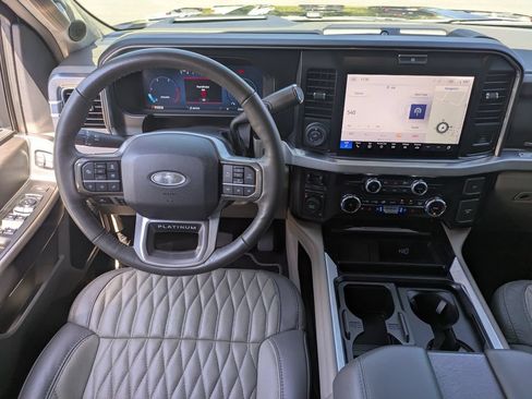 Used 2026 Ford F250 Platinum w/ Platinum Plus Package AWD/4WD image 18