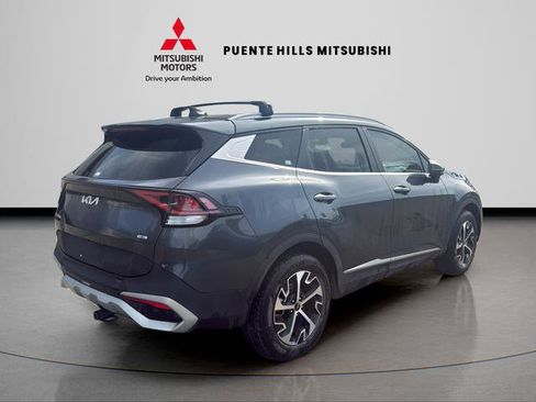 Used 2025 Kia Sportage EX image 5