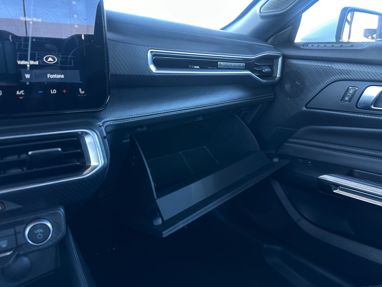 Used 2024 Ford Mustang Premium RWD image 23
