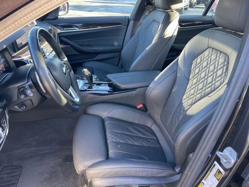 Certified 2023 BMW 530i xDrive w/ Premium Package image 6