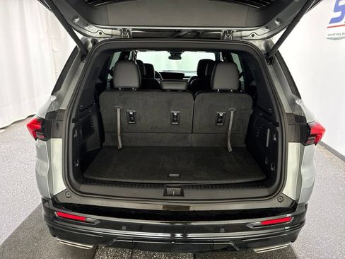 Used 2026 Buick Enclave Sport Touring FWD image 7