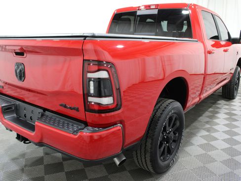 Used 2024 RAM 2500 Laramie w/ Night Edition image 33