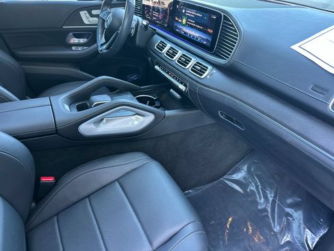 Used 2024 Mercedes-Benz GLE 450 4MATIC image 17