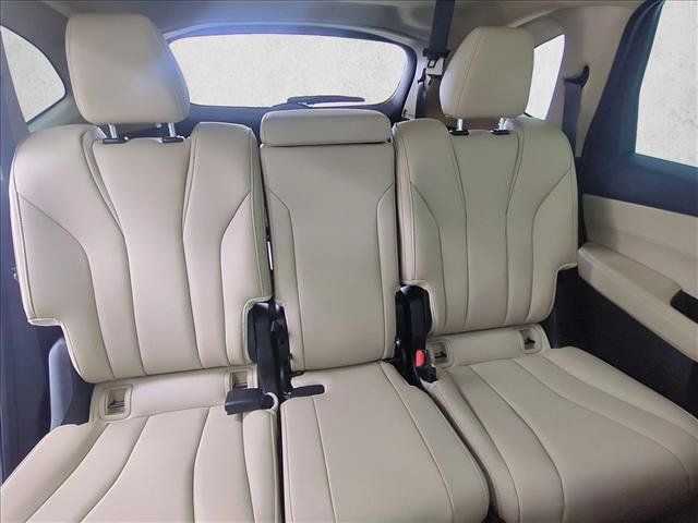 Used 2025 Acura MDX FWD image 23