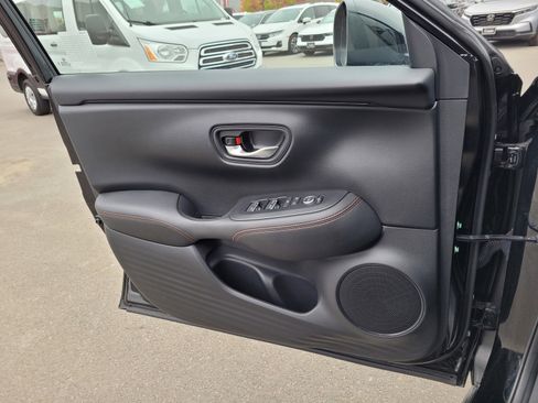 Certified 2024 Honda HR-V Sport image 15