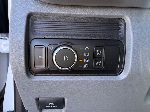 New 2025 Ford F250 XL w/ XL Chrome Package image 17