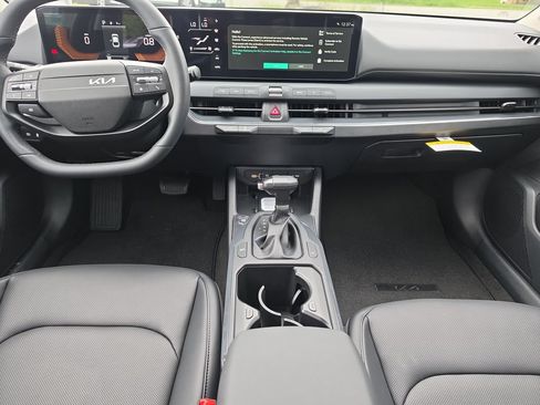 New 2026 Kia K4 EX FWD image 14
