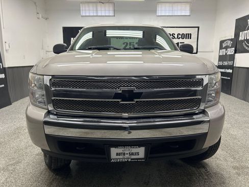 Used 2008 Chevrolet Silverado 1500 LT RWD image 2