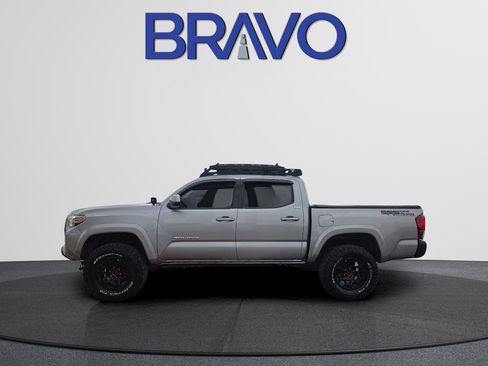 Used 2019 Toyota Tacoma SR5 RWD image 6