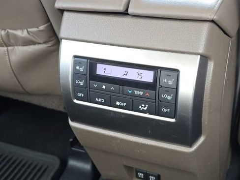 Used 2023 Lexus GX 460 Premium AWD/4WD image 16