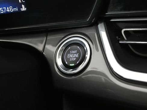 Used 2024 Chevrolet Trax ACTIV w/ Driver Confidence Package image 29