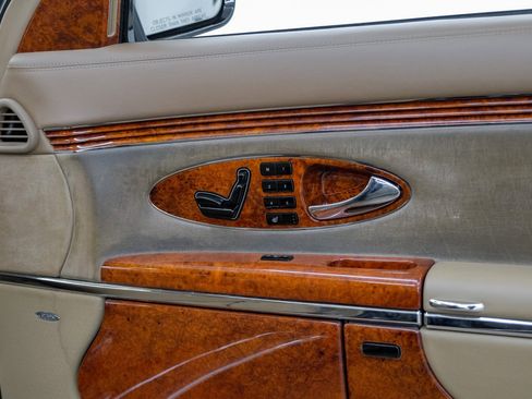 Used 2005 Maybach 57 image 43