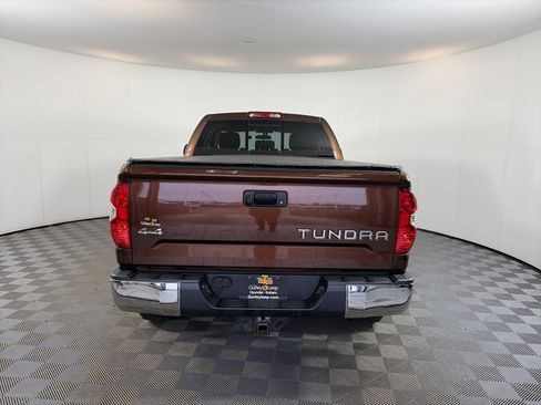 Used 2017 Toyota Tundra SR5 image 9