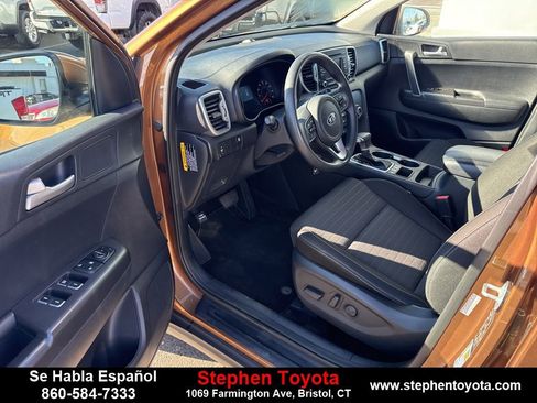 Used 2017 Kia Sportage LX w/ LX Popular Package image 12