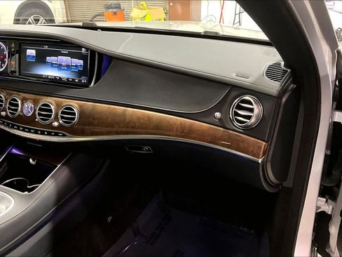 Used 2016 Mercedes-Benz S 550 4MATIC Sedan image 28