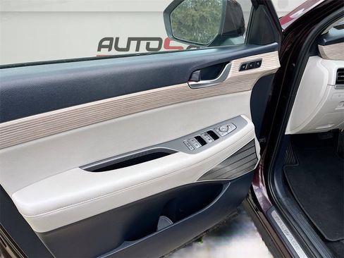 Used 2022 Hyundai Palisade Limited image 16