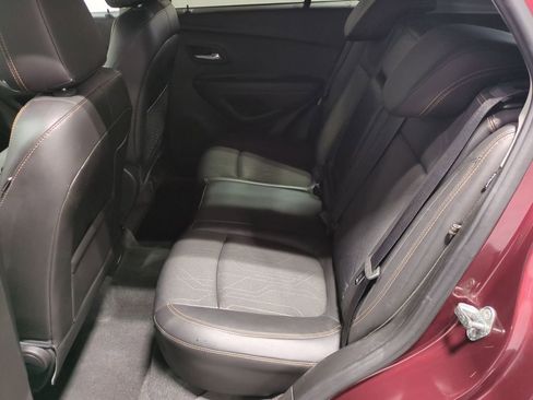 Used 2017 Chevrolet Trax LT w/ Driver Confidence Package image 23