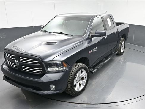 Used 2015 RAM 1500 Sport w/ Convenience Group image 21