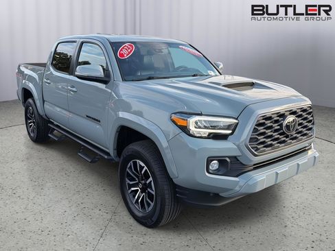 Certified 2023 Toyota Tacoma TRD Sport w/ TRD Premium Sport Package AWD/4WD image 8