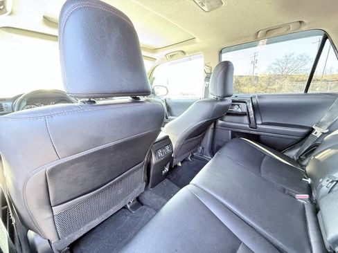 Used 2021 Toyota 4Runner TRD Off-Road Premium w/ Moonroof Package image 27