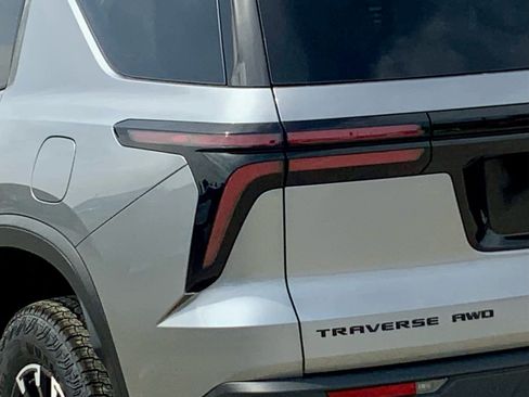 New 2026 Chevrolet Traverse Z71 AWD/4WD image 14