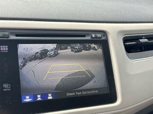 Used 2018 Honda HR-V EX image 23