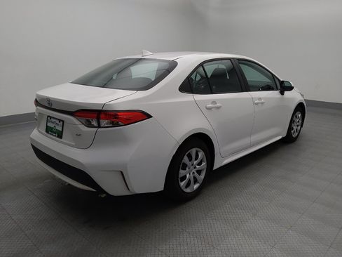 Used 2021 Toyota Corolla LE FWD image 9