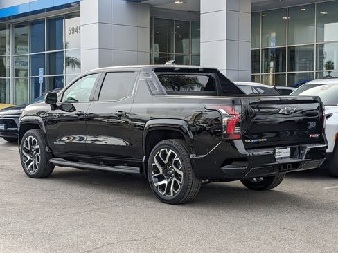 New 2025 Chevrolet Silverado EV RST image 4