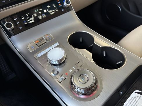 New 2026 Genesis GV70 2.5T Advanced AWD/4WD image 22