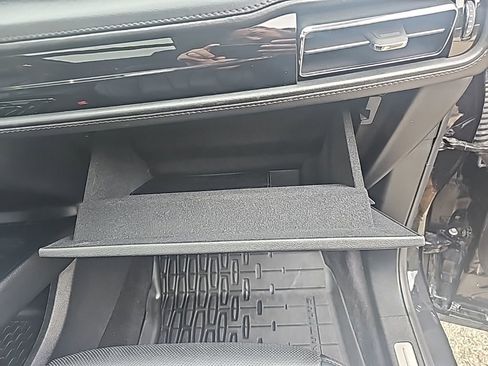 Used 2022 Lincoln Nautilus Reserve w/ Monochromatic Package image 24