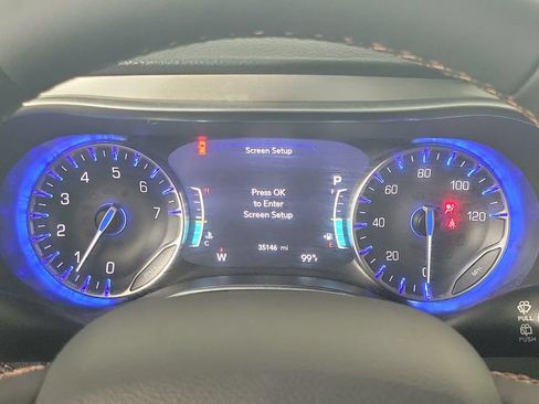 Used 2025 Chrysler Pacifica Pinnacle AWD/4WD image 17