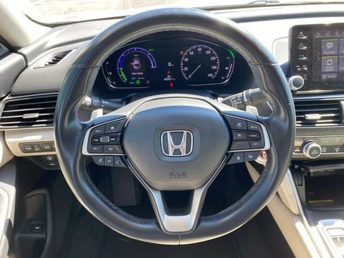 Used 2021 Honda Accord Touring image 16