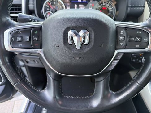 Used 2019 RAM 1500 Laramie AWD/4WD image 28