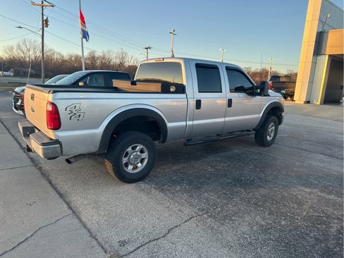 Used 2016 Ford F250 XL w/ XL Appearance Package image 3