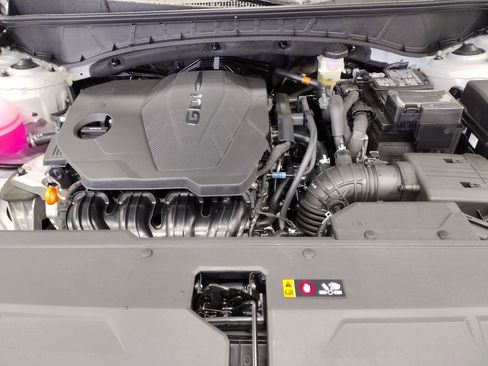 Certified 2025 Hyundai Tucson SEL image 8