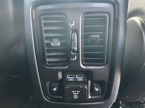 Used 2022 Dodge Durango GT image 30