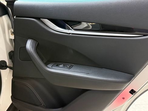 Used 2018 Maserati Levante 3.0L image 42