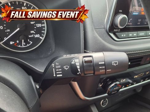 Used 2023 Nissan Rogue SV w/ SV Premium B Package FWD image 24