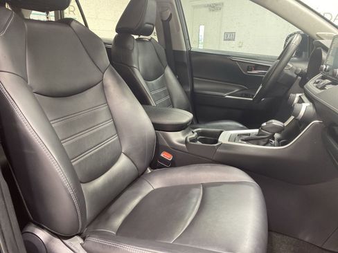 Used 2019 Toyota RAV4 XLE Premium w/ Advanced Technology Package image 24