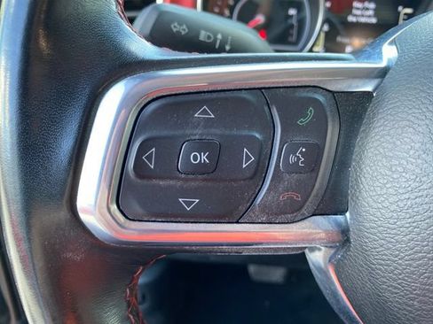 Used 2022 Jeep Wrangler Unlimited Rubicon w/ Dual Top Group AWD/4WD image 17